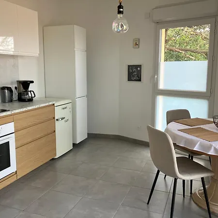 Apartamento 3 Pax Terace Vue Chateau Wifi *