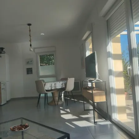 3 Pax Terace Vue Chateau Wifi Lägenhet