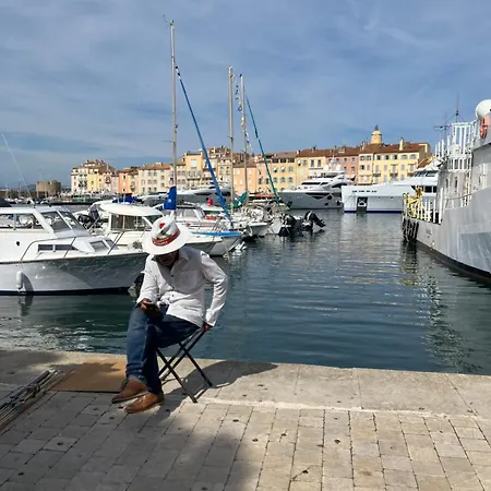 3 Pax Terace Vue Chateau Wifi Apartamento Cogolin